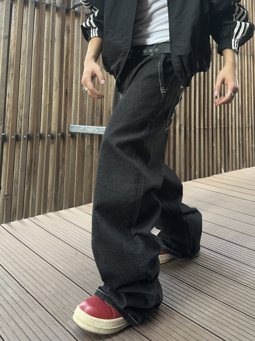 BW Lettering Loose Jeans