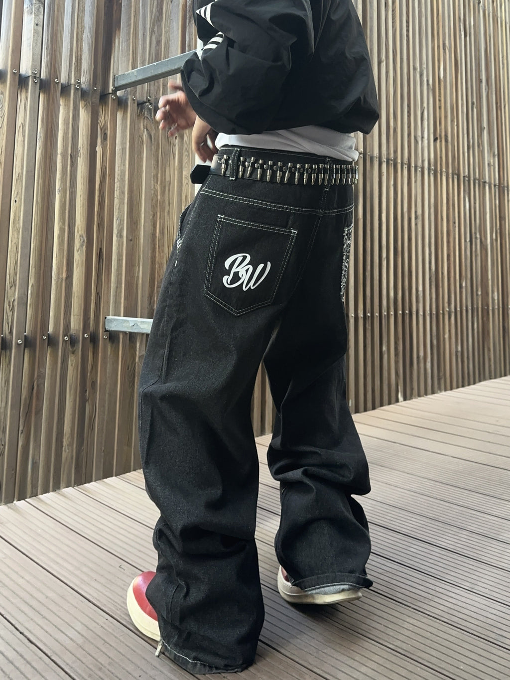 BW Lettering Loose Jeans