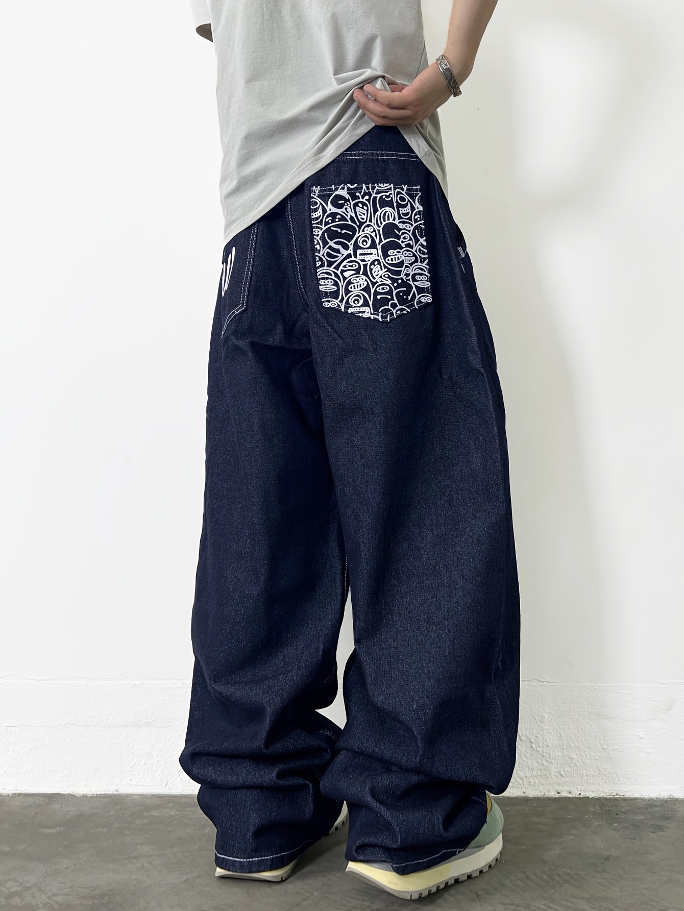 Men's Oversized Wide-Leg Jeans