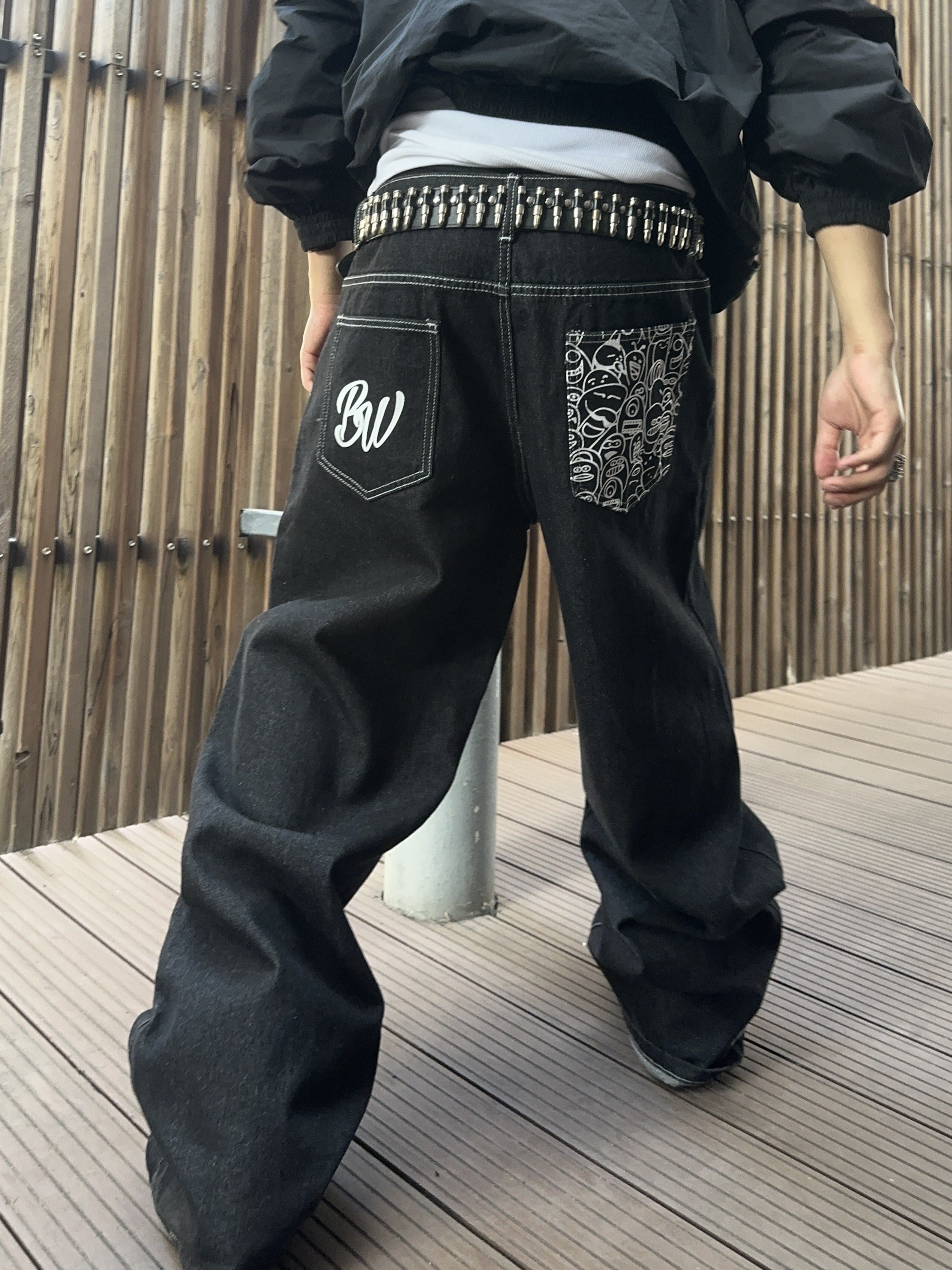 BW Lettering Loose Jeans