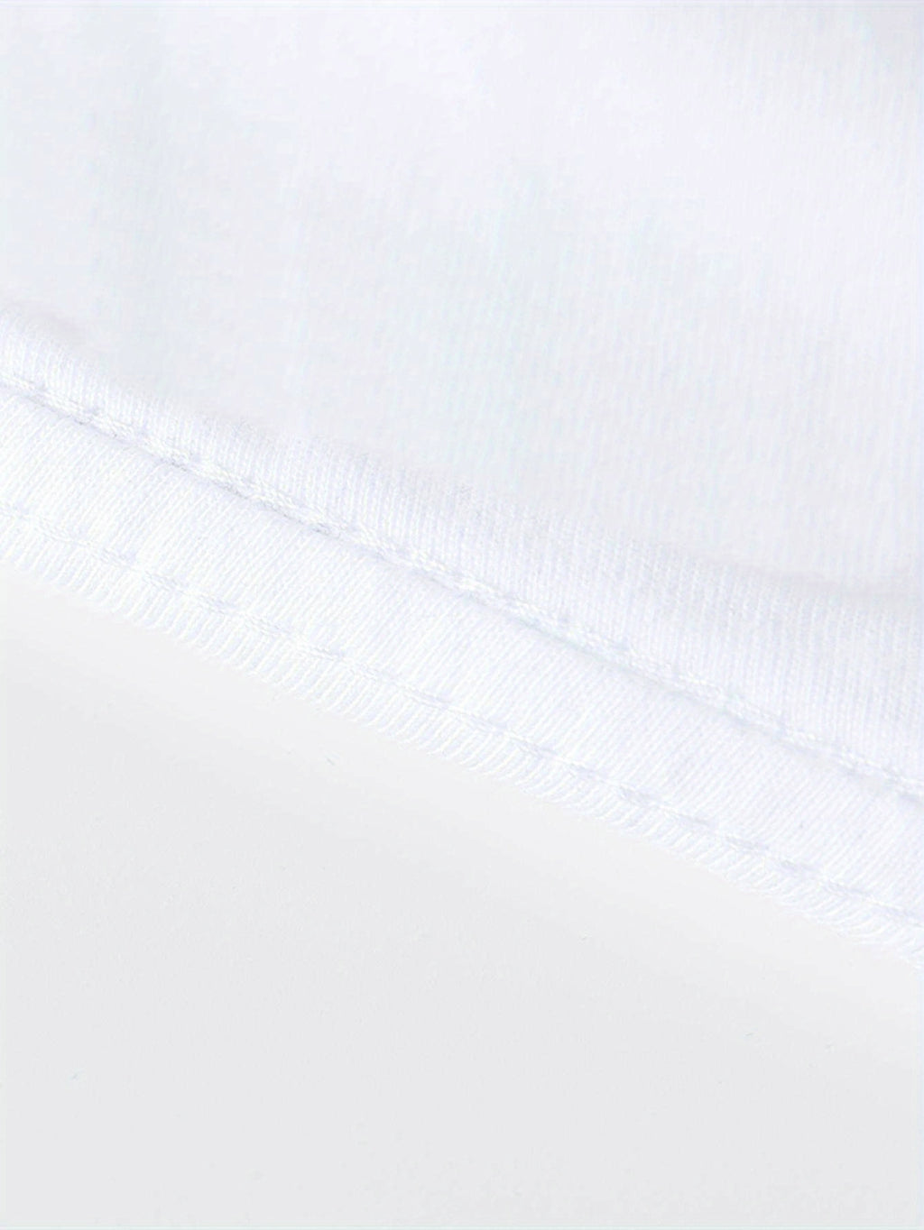 Street Style MNDKVA Tee